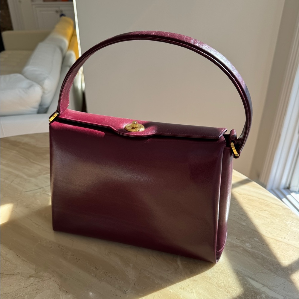 Gucci Burgundy Leather Gold turnlock Shoulder Bag Vintage Authentic